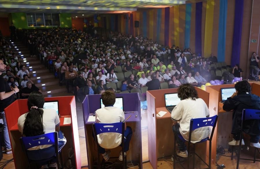 Estudiantes destacaron en las Olimpiadas del Saber 2025 con talento y dedicaci�n.