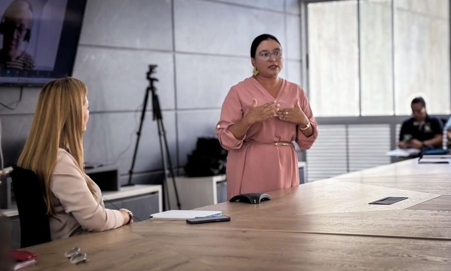 Invertimos ms de $550 millones en becas de maestra y doctorado para fortalecer la formacin docente.