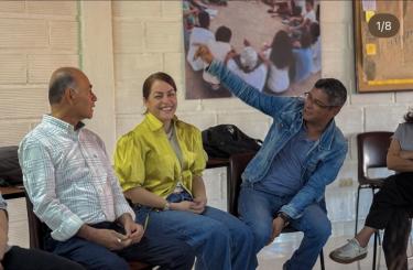 Liderazgo docente para una educación del futuro con enfoque STEAM+