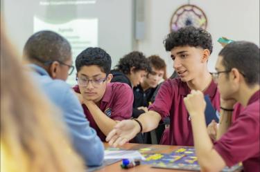 Sabaneta impulsa la innovación educativa con su Primer Encuentro Intergeneracional STEAM+