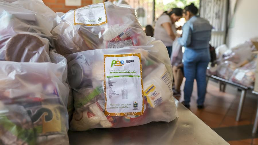 Sabaneta garantiza la alimentación escolar en vacaciones con la entrega de 920 paquetes nutricionales